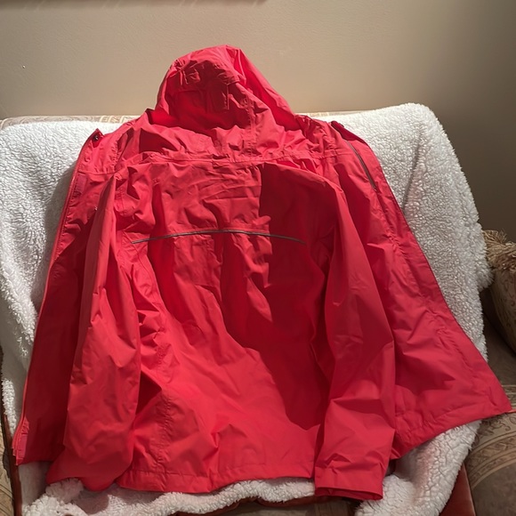 EUC Girls Columbia raincoat Omni Tech size 10/12 - Picture 4 of 5